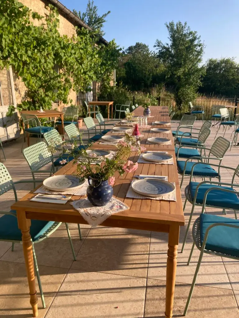 terras met wijnstruik