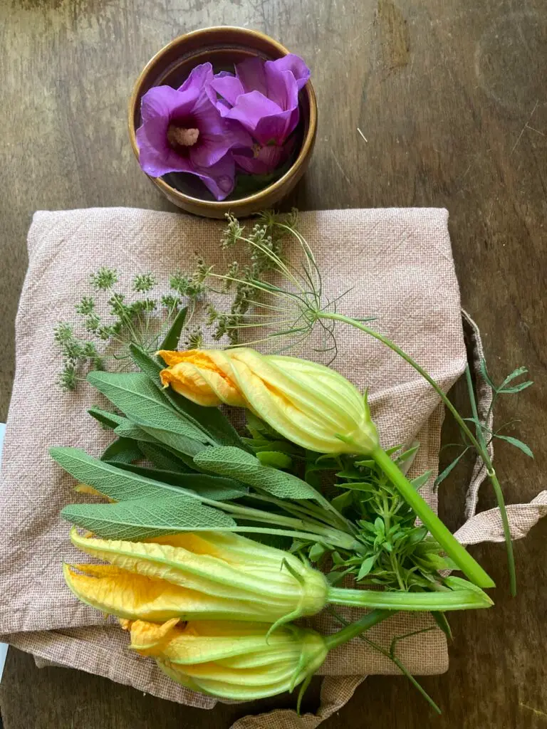 schort met bloemen